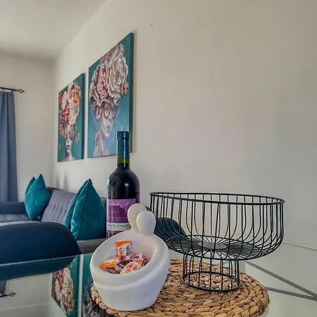 1b Seaside Orchid, Sea, Center Apartmán