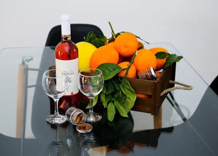 1b Seaside Orchid, Sea, Center *