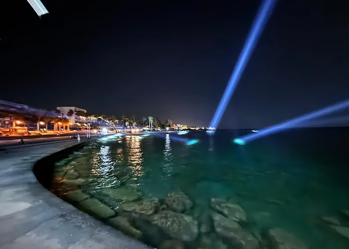 1b Seaside Orchid, Sea, Center * Paphos