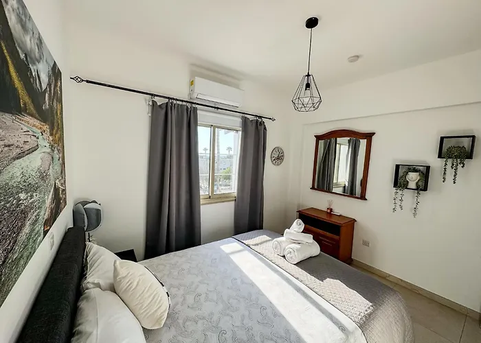 1b Seaside Orchid, Sea, Center * パ フォス